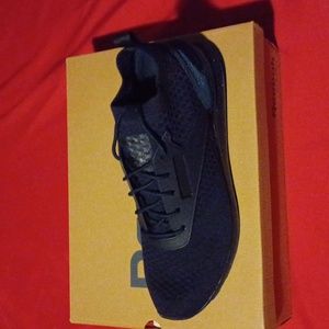 Reebok zoku runner navy blue size 12